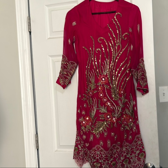 Elegant Red Embellished Dress - Picture 1 of 5
